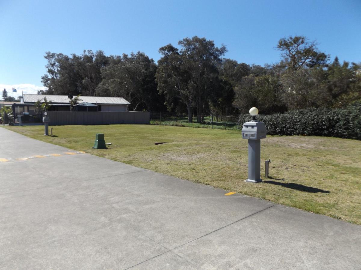 Birubi Beach Holiday Park Anna Bay Exterior photo